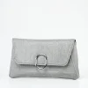 Bolso Solapa Pieza Metalica Efecto