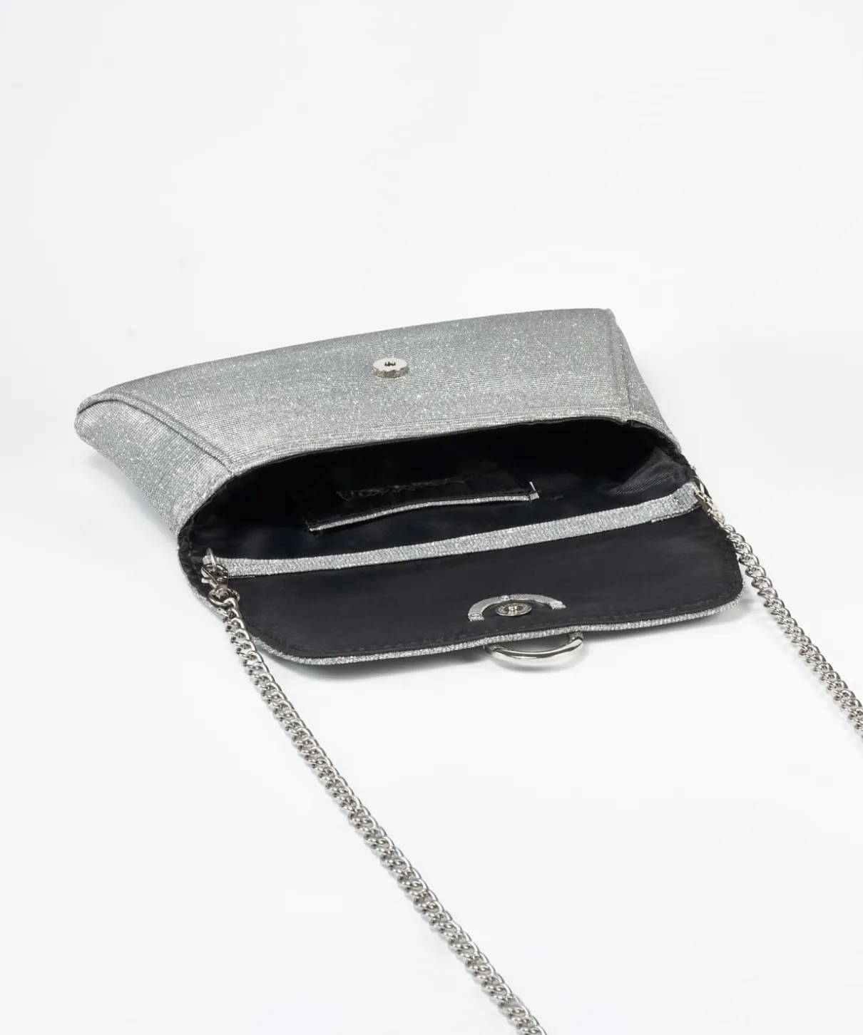 Bolso Solapa Pieza Metalica Efecto