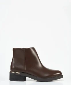 Botin Detalle Metalico Efecto