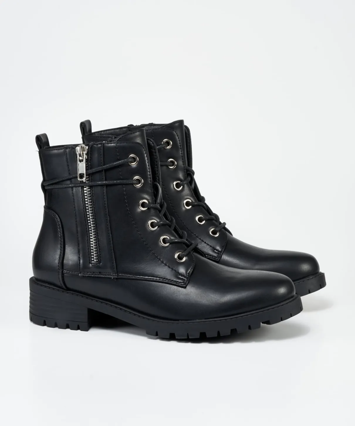 Botin Militar Detalle Efecto