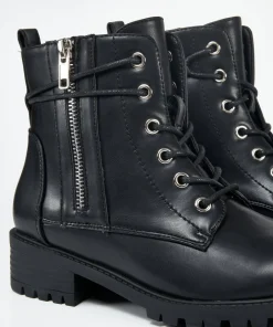 Botin Militar Detalle Efecto
